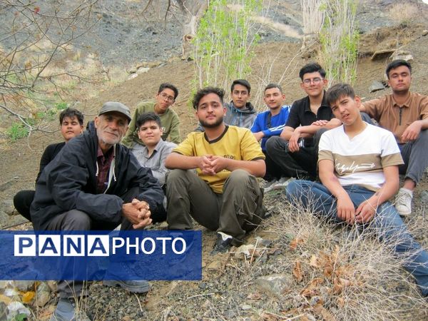 مرحله سوم اردو کوه نوردی بهاری هنرستان شهید دیواندری