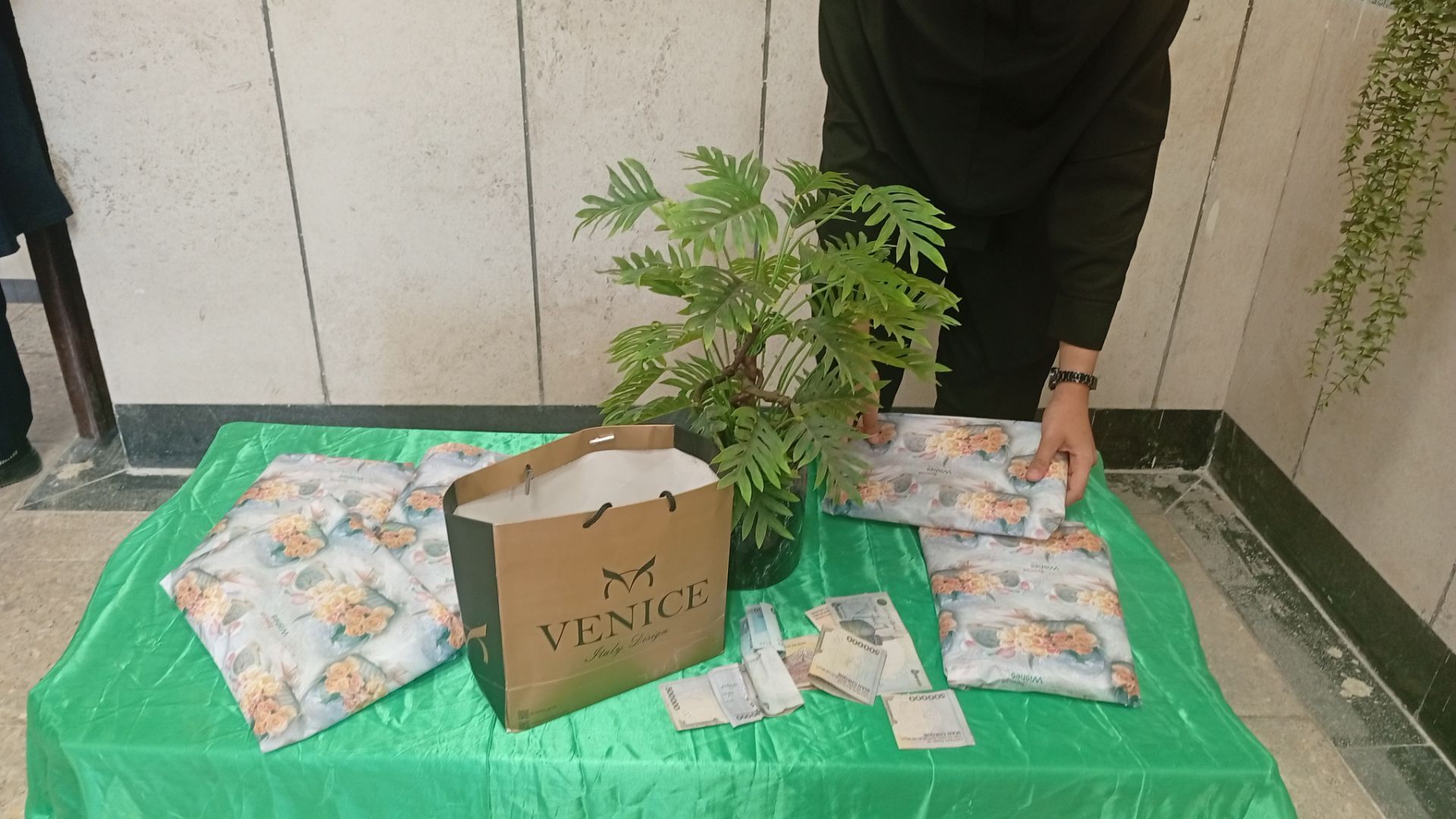 جشن عاطفه‌ها؛ نمادی از همدلی و همکاری