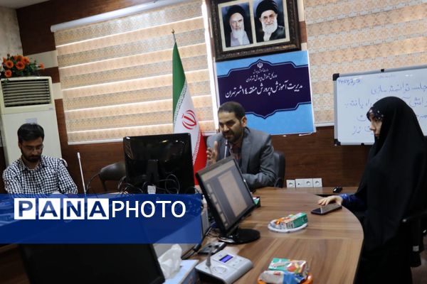 جلسه توانمندسازی دانش‌آموزان برتر در مسابقات قرآن و عترت