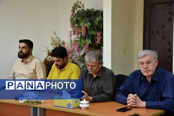 تجلیل از خبرنگاران توسط فرماندار شهرستان اسفراین