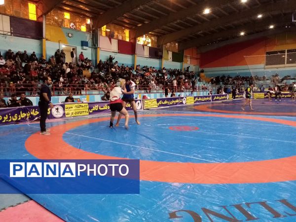 رقابت ۳۵۰ کشتی گیر در تربت جام 