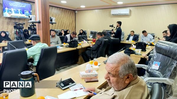 نشست خبری به‌مناسبت هفته معلم