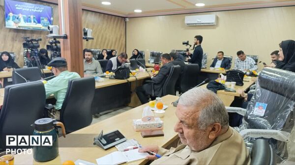 نشست خبری به‌مناسبت هفته معلم