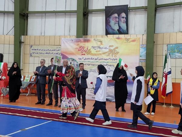 مسابقات میان مدرسه‌ای و افتتاحیه جام اقتدار توسط دبیرستان مصلی نژاد حضرت زهرا (س)