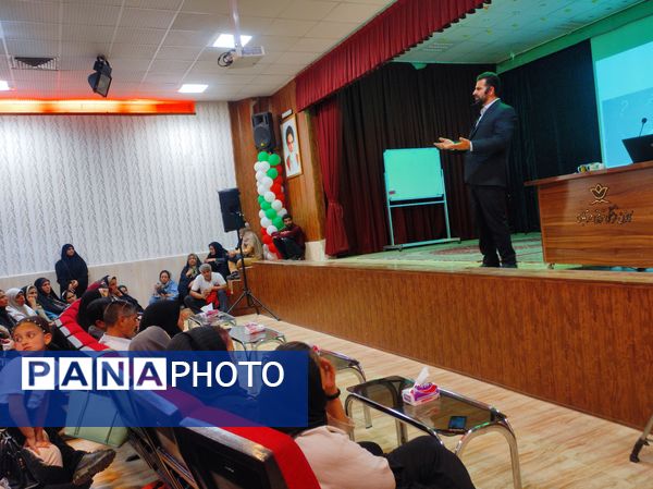 اولین جلسه از کارگاه‌های آموزشی ویژه والدین در شهرستان نیشابور