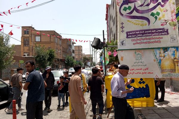 بازدید مسئولان رباط کریم از جشن کیلومتری عید غدیر