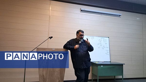 برگزاری کارگاه‌های توانمندسازی سپهر دانش و معرفت مربیان پرورشی مدارس دولتی و غیردولتی در ناحیه 2 کرج