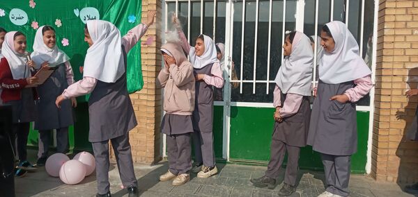 جشن و سرور در مدارس شهرستان هلیلان 
