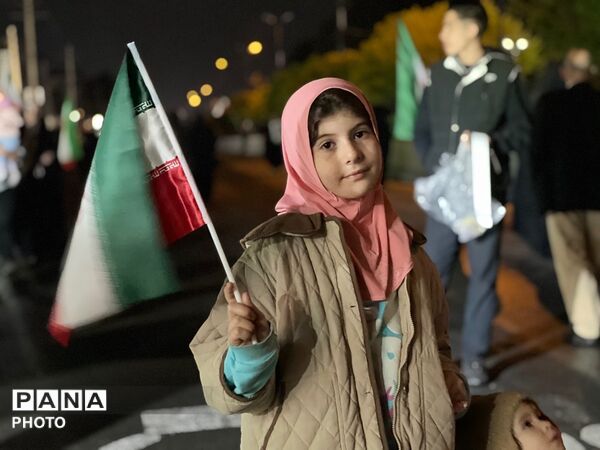 حضور کودکان در تجمعات مردمی