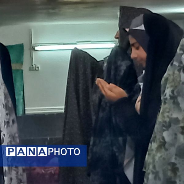 اقامه باشکوه نماز عید سعید فطر در روستای گزکوه 