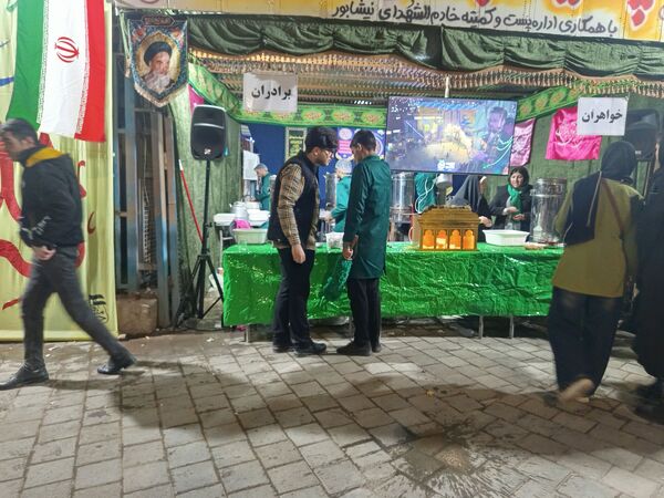برپایی چایخانه جوانان مهدوی در نیشابور 