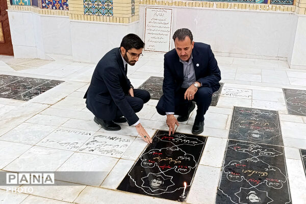 گلباران مزار شهدای معلم در بجنورد