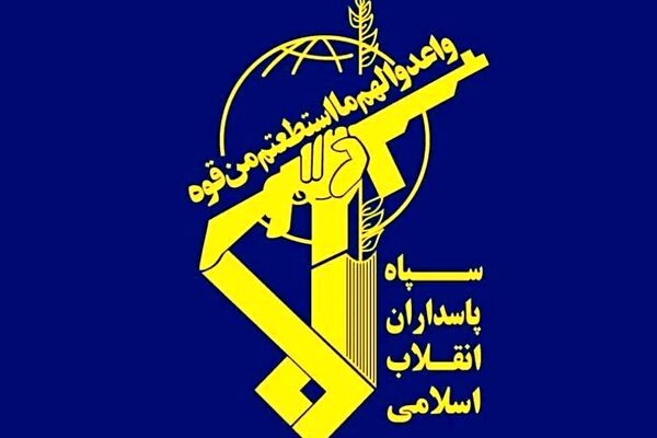 مهیای خلق دستاوردها و شگفتانه‌های بزرگ‌تر از دایره فهم و محاسبه دشمن در میدان هستیم