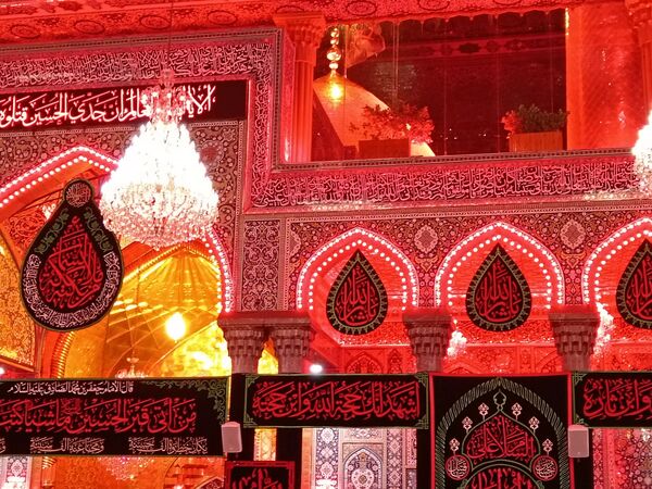پیاده روی اربعین  و زیارت حرمین مطهر امام حسین علیه السلام و حضرت ابوالفضل عباس علیه السلام 