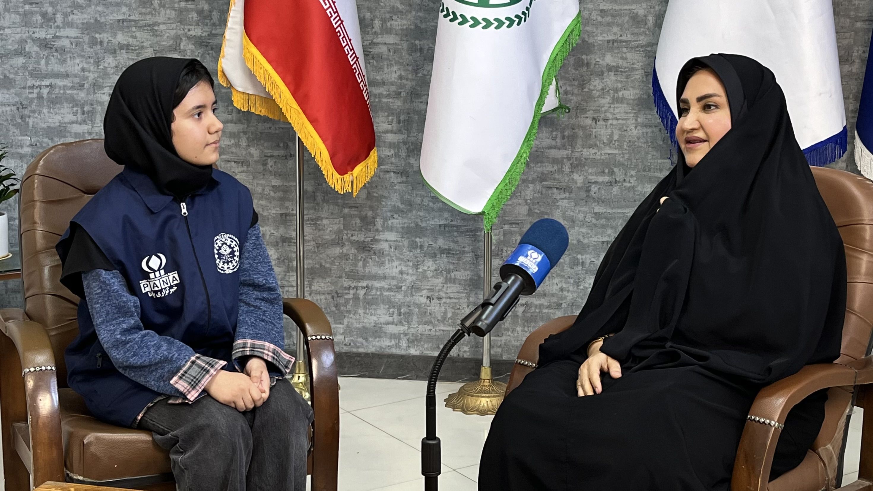 آغاز سال تحصیلی با لباس محلی، نماد انسجام ملی است