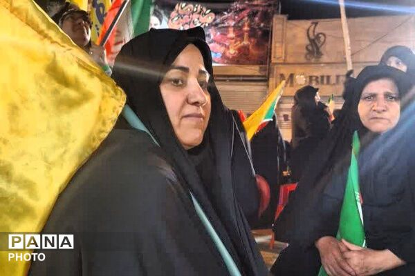پیمانِ ایستادگی در میدانِ معلم؛ طنین لبیکِ فیروزکوهی‌ها