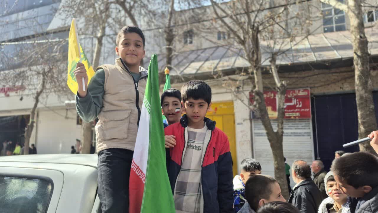 حضور پرشور مردم سپیدان در راهپیمایی ۲۲ بهمن
