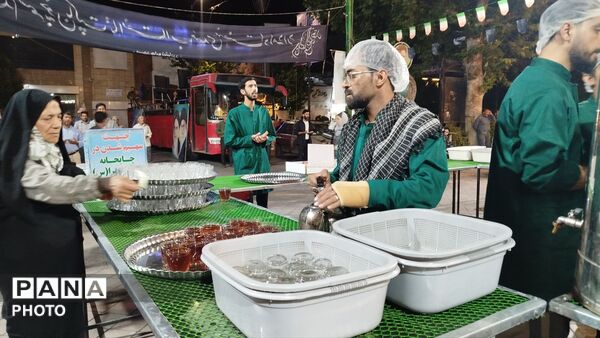 چایخانه فاطمه الزهرا در هشتاد و نهمین شب از اجتماعات مردمی 