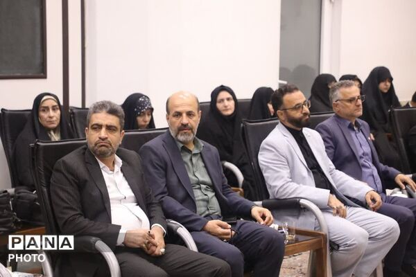 آغاز برنامه‌های گرامیداشت هفته معلم در قم