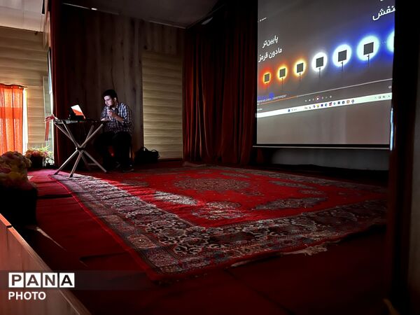  کارگاه خبرنویسی و روایتگری مجازی و عکاسی در کانون شهید مطهری ساوجبلاغ 