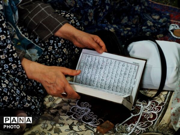 اقامه نمازجمعه با حضور فرهنگیان و دانش‌آموزان در گلوگاه