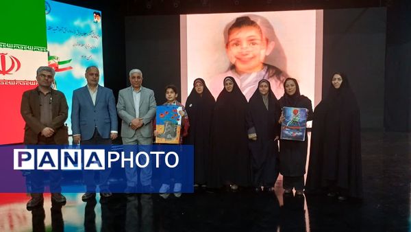 پیش‌کنگره معلمان و بیش از ۱۱۰۰ دانش‌آموز شهید منطقه ۱۶