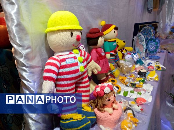 نمایشگاه محصولات اقتصادی در شهرستان