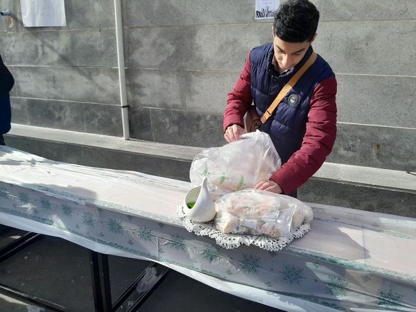 برپایی بازارچه کسب و کار در دبیرستان شهید معمارزاده ناحیه 2 کرج 