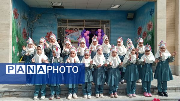 برگزاری جشن شکوفه ها در دبستان حضرت آسیه (س) شهر رباط‌سنگ