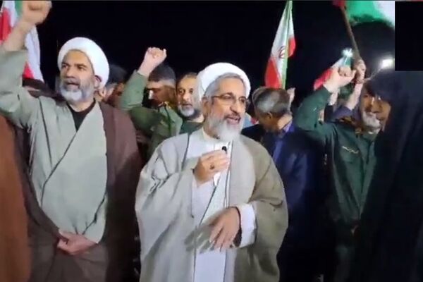 حضور حماسی مردم در خیابان‌ها زمینه‌ساز اقتدار و پیروزی است