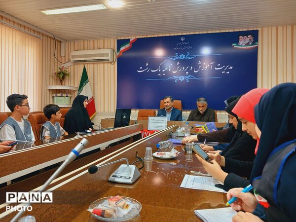 نشست صمیمی معاون پرورشی و کارشناسان پرورشی با خبرنگاران پانا به‌مناسبت روز خبرنگار