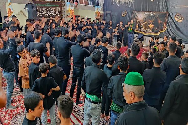 مراسم عزاداری آقا ابا عبدالله الحسین (ع) در شب عاشورا حسینی در شهر بار 