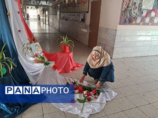 دانش‌آموزان مدرسه سمیه به استقبال دهه فجر رفتند