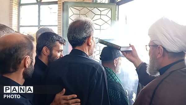 سنگین‌ترین پرچم، نصیب شانه‌های وفادار