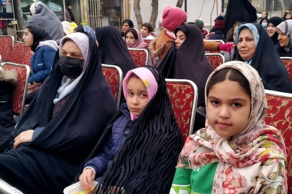جشن خیابانی نیمه شعبان در شهر قیامدشت 