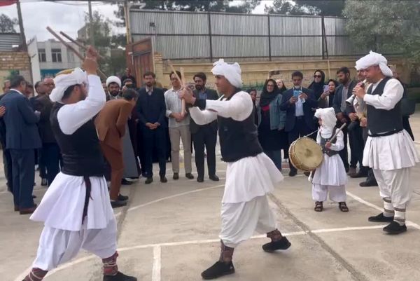 رقابتی از رنگ فرهنگ و هنر؛  هنرنمایی دانش‌آموزان در دیار شیخ جام