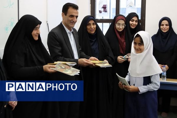 حضور سرپرست دانشگاه فرهنگیان استان گلستان و هیأت همراه در دبستان کوی انجیراب
