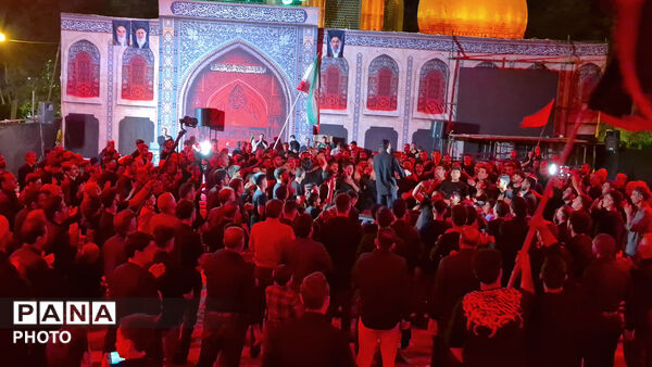 سیاه‌پوش شدن معابر و خیابان‌های آباده در ماه محرم