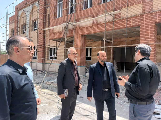 تحویل ۵۰ کلاس درس به دانش‌آموزان شهرستان‌های اسلامشهر و رباط کریم در مهر امسال