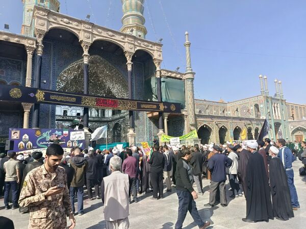 جلوه هایی از حضور مردم قم در راهپیمایی یوم الله 13 آبان