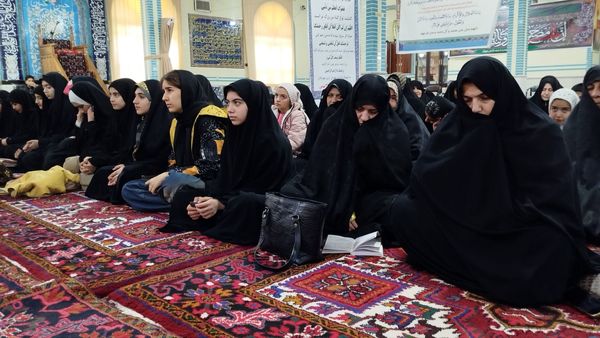 بدرقه دانش‌آموزان معتکف در شهرستان هوراند