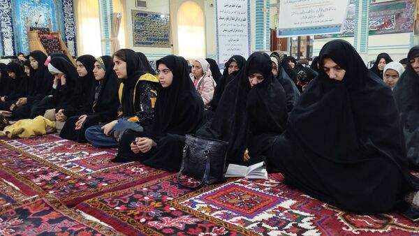 بدرقه دانش‌آموزان معتکف در شهرستان هوراند