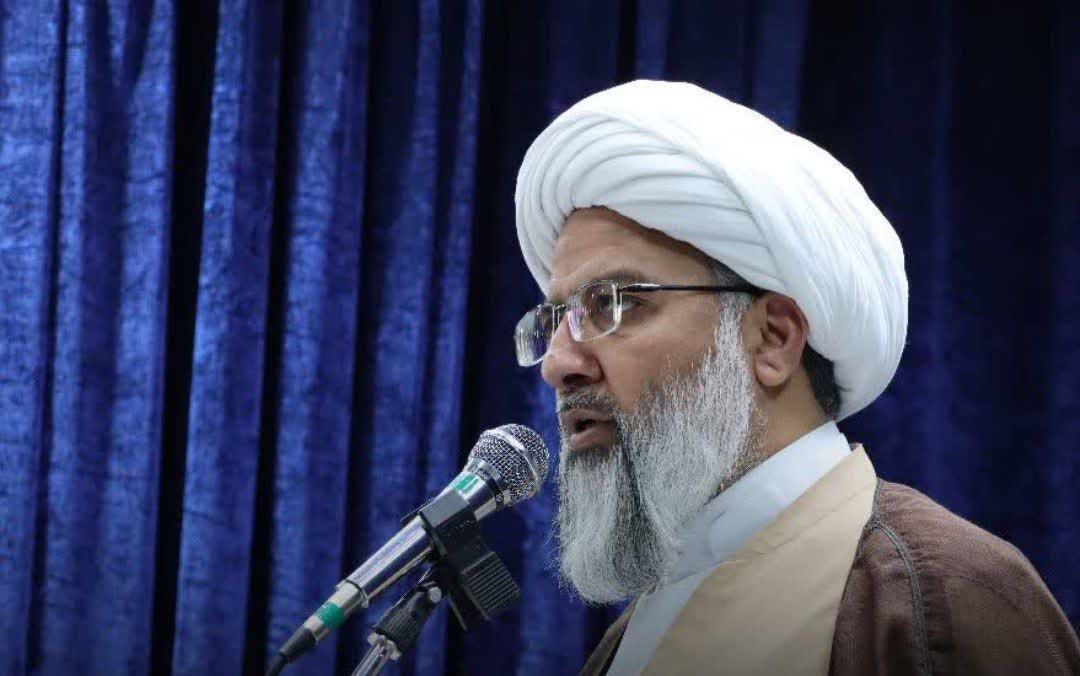 عبادت جمعی در خانواده و بازنگری در تربیت دینی نسل جوان بسیار مورد تأکید است