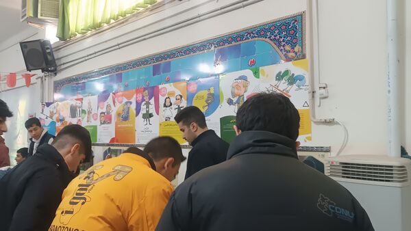 گذری بر روز اول و روز دوم نمایشگاه دهه فجر دبیرستان شاهد ابوذر غفاری