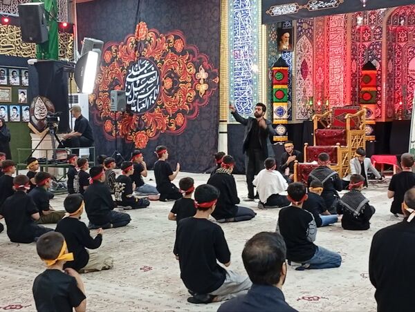 سوگواره «احلی من العسل» در حسینیه اعظم زنجان 