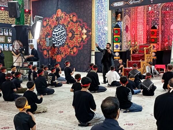 سوگواره «احلی من العسل» در حسینیه اعظم زنجان 