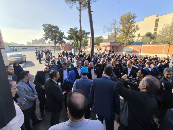 افتتاح هنرستان شهید یاریجانی با حضور یومیکو ایشیکاوا، نماینده سازمان ملل متحد