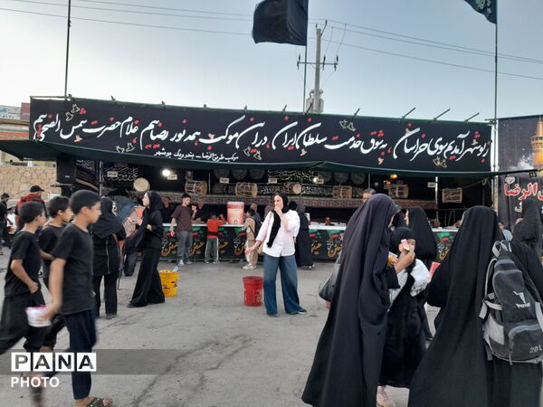 مشهد در روز شهادت؛ شهری که یکپارچه عزادار شد