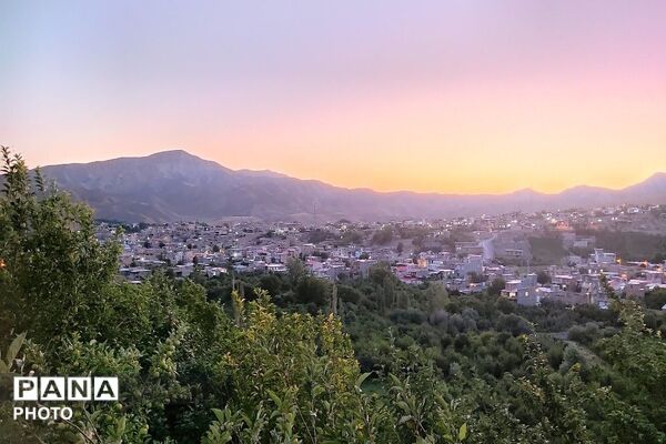 زیبایی‌های بومی و محلی در اقامتگاه های بوم گردی  شهربار
