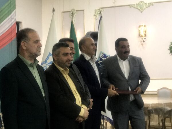 آیین تجلیل از خبرنگاران و اصحاب رسانه در محمودآباد